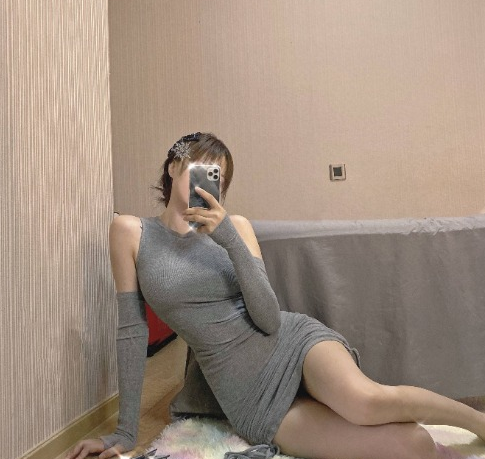 刚做没多久的兼职小姐姐，长腿细腰肢